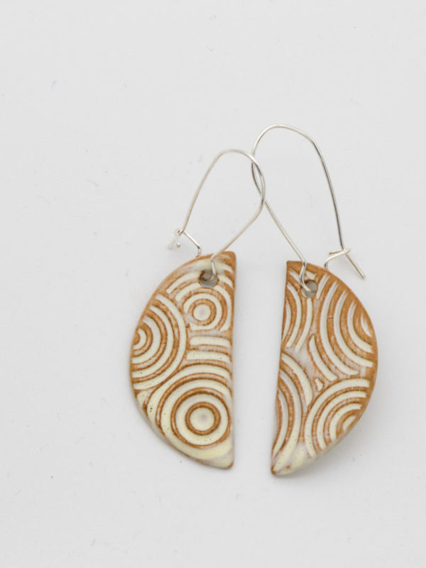 Σκουλαρίκια